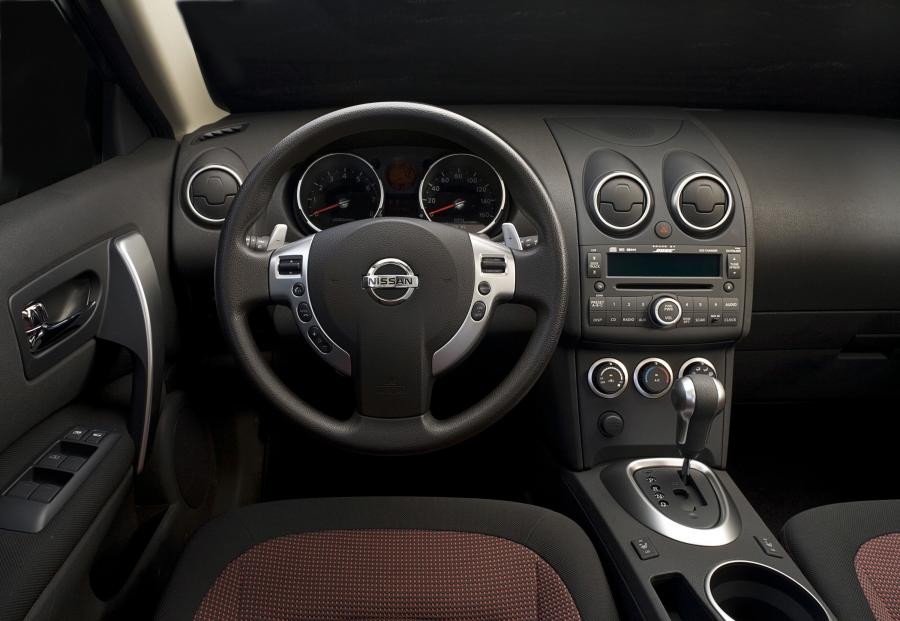 Торпедо Nissan Rogue 2007 года  (фото 17 из 34)